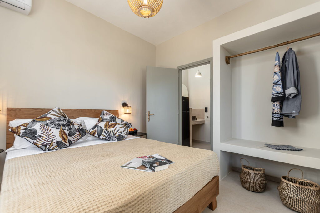 Studios Kontos in Naxos One Bedroom Apartment 02